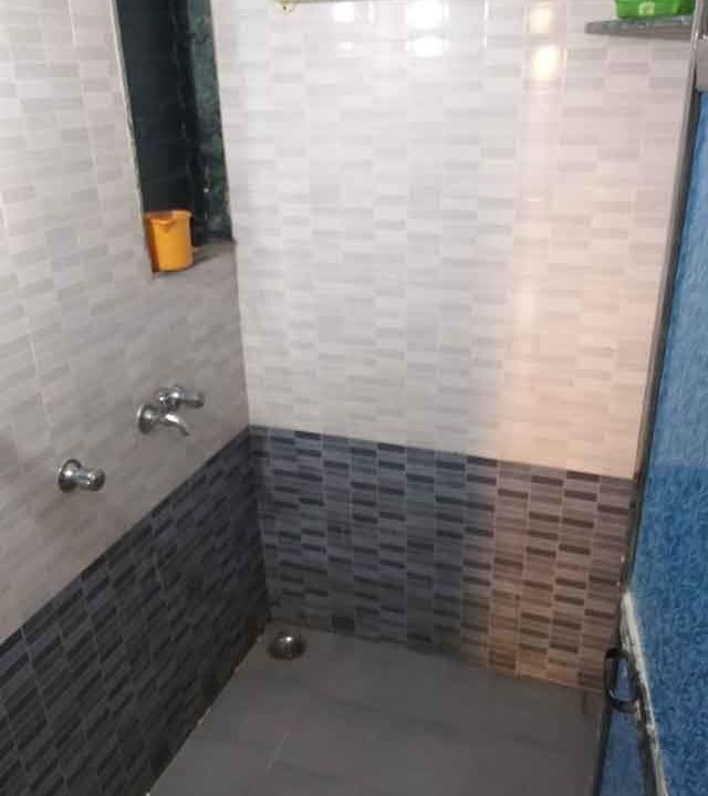 1-BHK-flat-for-sale-bhosale-nagar-badlapur-east-bathroom